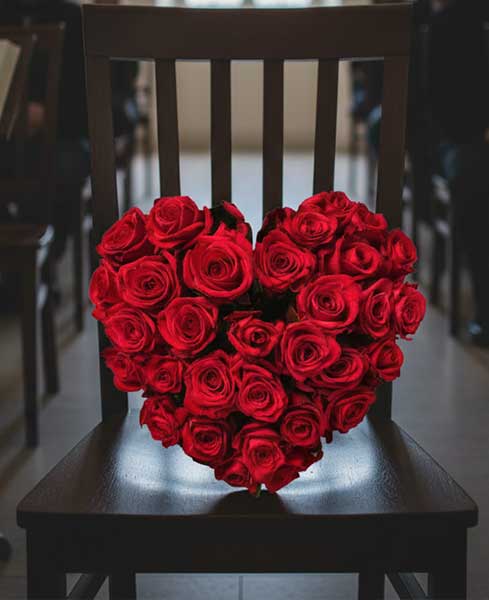 Centre funerari cor roses vermelles
